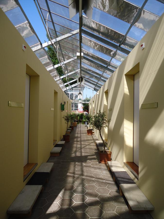 Hotel Alte Gaertnerei Harkingen ภายนอก รูปภาพ